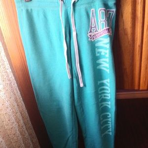 Short Aeropostal sweats